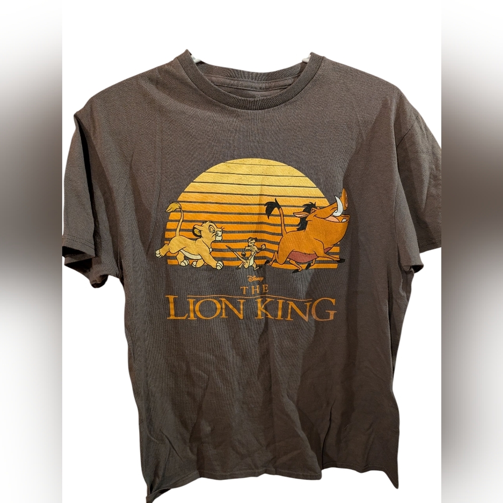 2/22$ Disney The Lion King Brown T-Shirt